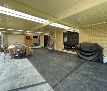 Family Living At Its Best - Photo 5