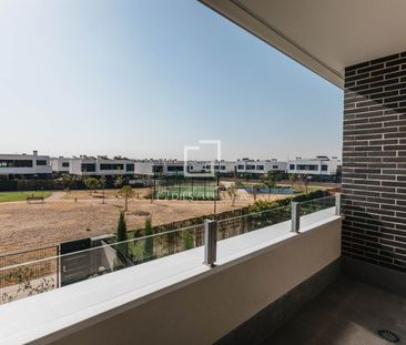 New build 4 Bedroom house / villa for rent in Villaviciosa de Odón,... - Photo 3