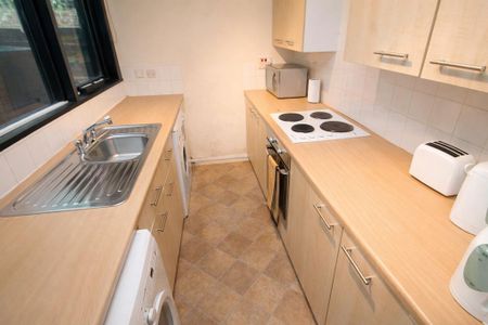 4 bedroom house to rent - Photo 4