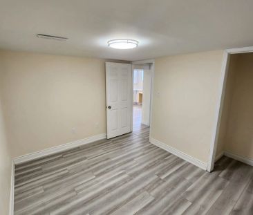 114 Goulding Avenue #Bsmt #2 - Photo 2