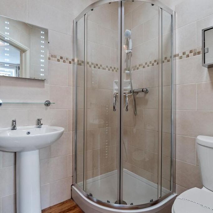 13 bedroom terraced house to rent - Photo 1