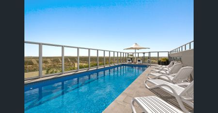 Luxurious Two-Bedroom Apartment For Rent - Photo 3