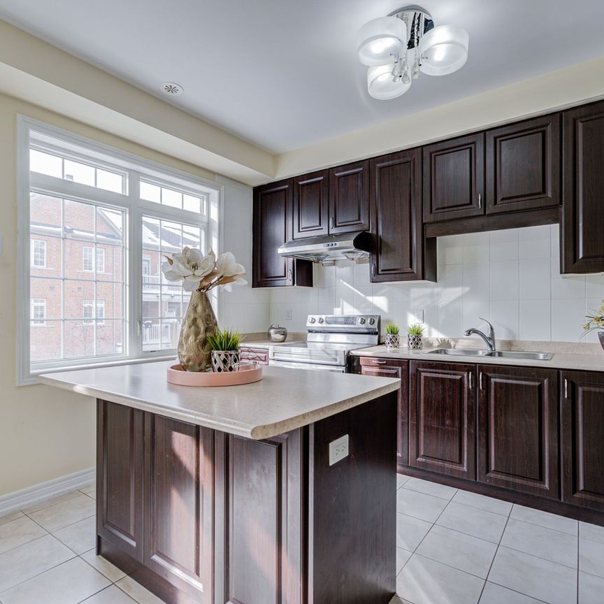 For Lease - 25 Spiv Grove Way, Markham, Ontario - Photo 1