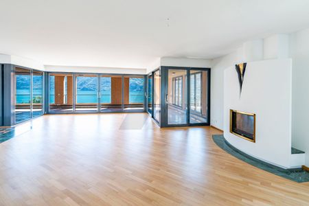 EXCLUSIVE PENTHOUSE WITH LAKE VIEW - Photo 4