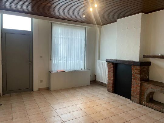 Gezellige woning op wandelafstand van centrum Waregem - Photo 1