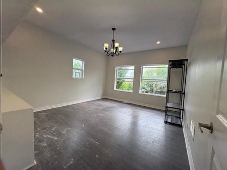 For Lease - 35 Duncombe Boulevard Unit# Unit 3, Toronto, Ontario - Photo 4