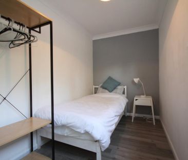 3 bedroom terraced house to rent - Photo 5