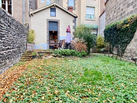 Location Maison 2 pièces 38m² CHAMALIERES 63400 - Photo 4