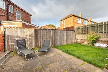 3 bed semi-detached house to rent in Coast Road, High Heaton, NE7 - Photo 4