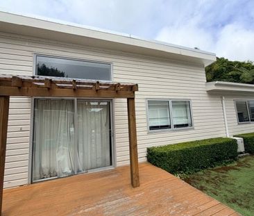 Cosy 3-Bedroom, 2-Bathroom Home in Karori - Photo 5