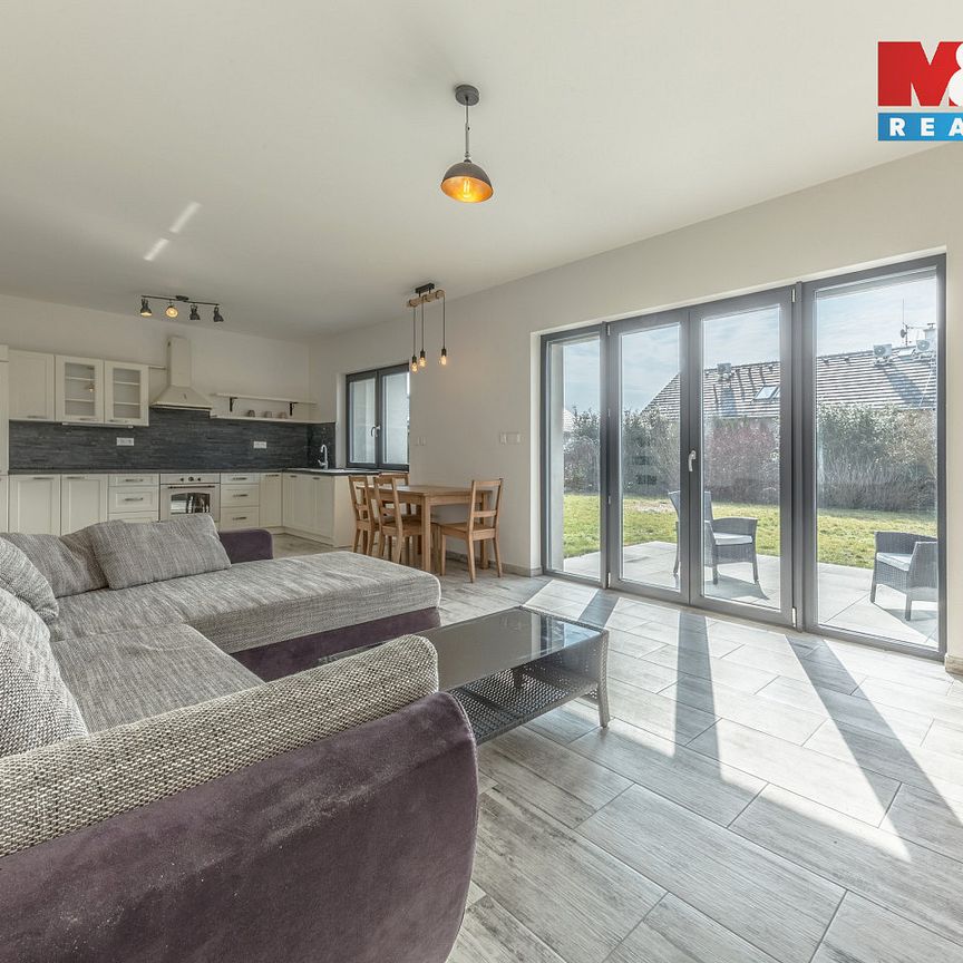 Pronájem domu 132 m² s pozemkem 938 m² - Photo 1