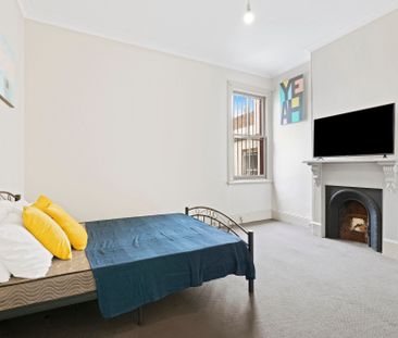 Redfern - Photo 3
