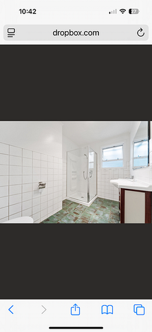 Easy Access to Motorway, Sunny Full sized site - Photo 5