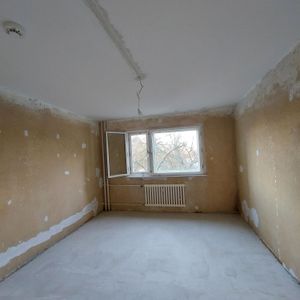 Heimwerker aufgepasst: 2-Zimmer-Wohnung mit Loggia und viel Potenzial sucht Sie! - Photo 3