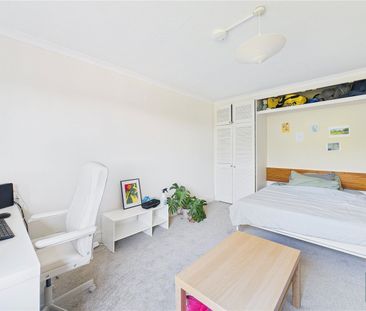 Crescent Mansions, Mount Radford Crescent, Exeter, Devon, EX2 - Photo 3