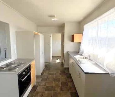 Move-In Ready on Balmoral Drive! - Photo 5