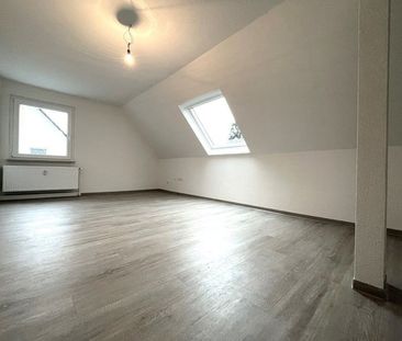 Gemütliche 2-Zimmer Wohnung unter'm Dach - Photo 1