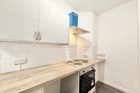 1 bed Flat Boston Avenue, Southend-on-Sea, SS2 - Photo 4