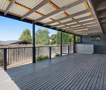 Large Family Home - Photo 2