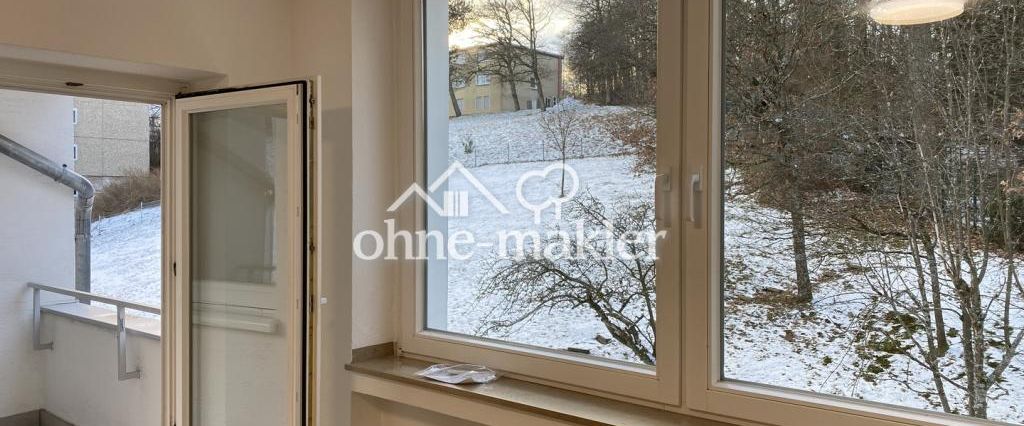 Schicke Whg. im 2.OG. mit neuer Küche, renov., 3 Balkonen, Aufzug, Garage, neue Heizung 2024 - Photo 1