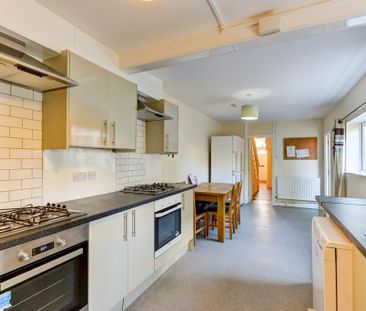 10 bedroom house to rent - Photo 3