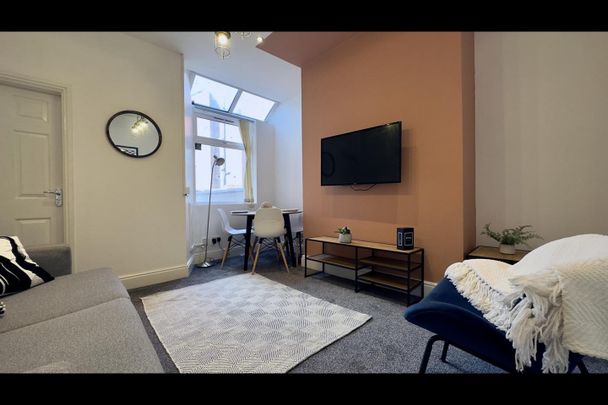 Room in a Shared House, Mildred Street, M7 - Photo 1