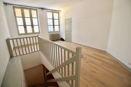 PALAIS GALLIEN - 1 CHAMBRE - 700 € - Photo 3