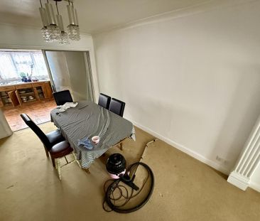 5 bedroom end of terrace house to rent - Photo 4