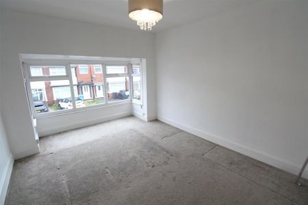 3 bedroom end of terrace house to rent - Photo 4