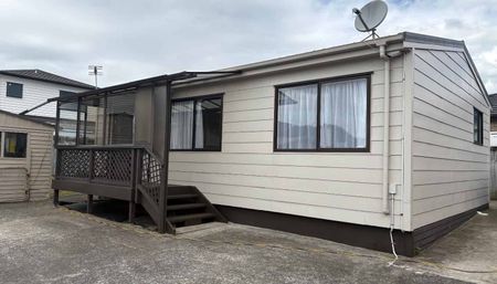Mangere, 3 Bedrooms - Photo 3