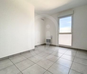 Location Appartement 3 pièces 65m² SETE 34200 - Photo 6