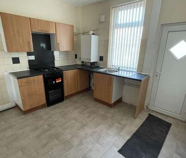 Thornfield Street, Salford, Greater Manchester, M5 - Photo 4