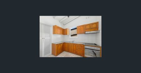 Charming Three Bedroom Home - Photo 2