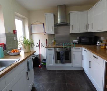 2 bedroom property to rent - Photo 2