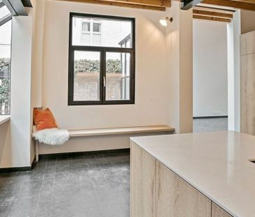 Woning te huur in Antwerpen voor € 1.950 met 3 slaapkamers - Foto 4