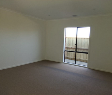 11 Joyous Street, Wyndham Vale VIC - Photo 5