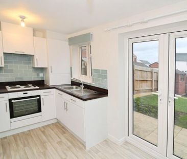 2 bedroom end of terrace house to rent - Photo 5