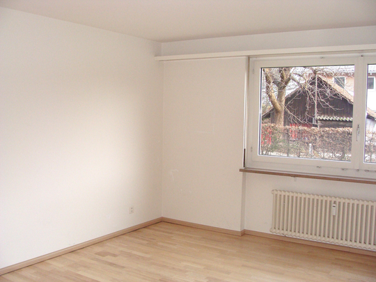 heimelige Wohnung mit Balkon an ruhiger Lager - Photo 1