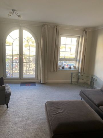 1 Bed Flat, The Octagon, BN2 - Photo 3