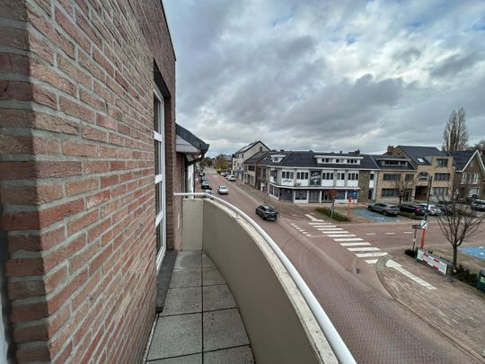 Energiezuinig 2-slpkapp. met staanplaats in centrum Zonhoven - Photo 1