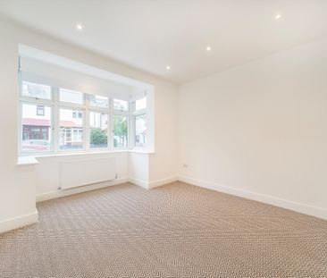 Avoca Road, SW17, London - Photo 2