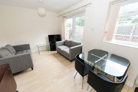 Springbank Crescent, Headingley, Leeds - Photo 2
