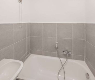 Mit Terrasse: 2 Zimmer Mietwohnung im Erdgeschoss - Foto 3