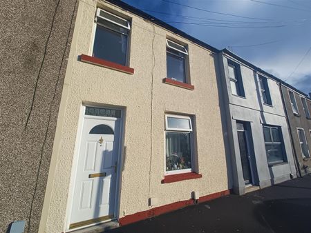 4 Bed House To Let On Cathays Terrace, Cardiff - Photo 3