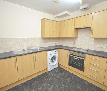 County Road, Swindon, Wiltshire, SN1 - Photo 6