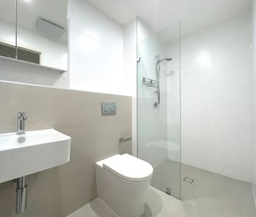 2 Bedroom Apartment!!! Luxury Living!!! - Photo 5