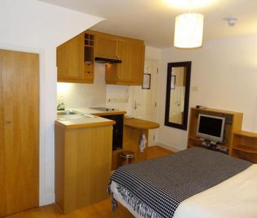 Studio to rent - Photo 1