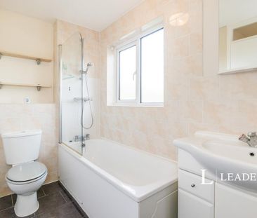 2 bedroom flat to rent - Photo 6