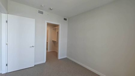 2000 Gilmore Avenue apartment — Burnaby, BC (2-Bedroom) - 2 Bedroom - Photo 5