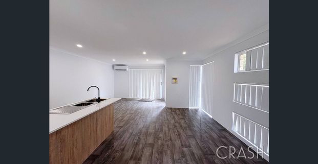 3x2 Villa in Armadale with Courtyard - Photo 1